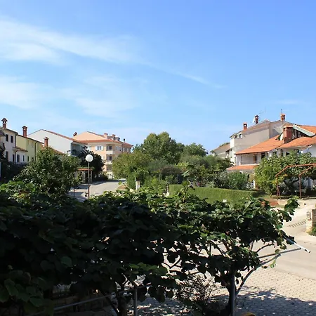 With Parking Space - 7185 Apartman Rovinj