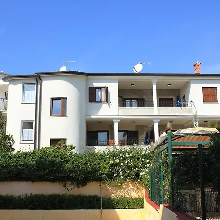 With Parking Space - 7185 Apartment Rovinj