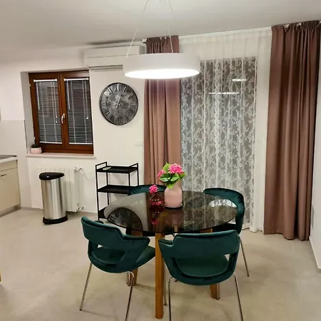 With Parking Space - 7185 Appartement