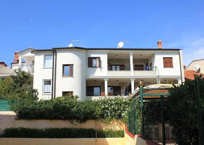 With Parking Space - 7185 Apartment Rovinj